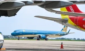 Sân bay Tây Ninh cách Tân Sơn Nhất 74 km, sao không làm đường cao tốc? Sân bay Tây Ninh cách Tân Sơn Nhất 74 km, sao không làm đường cao tốc?